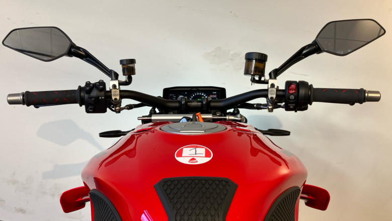 Ducati Streetfighter V4 S Red (25MY)